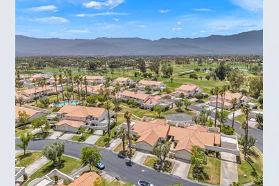 203 Desert Falls Drive E, Palm Desert, CA 92211 - Photo 32