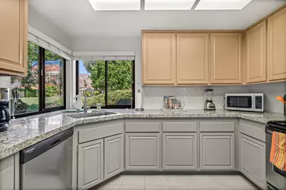 657 N Palomar Circle, Palm Springs, CA 92262 - Photo 12