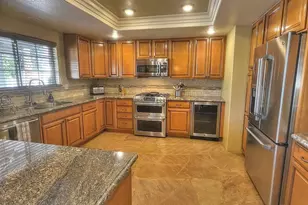 77530 Delaware Pl, Palm Desert, CA 92211 - Photo 10