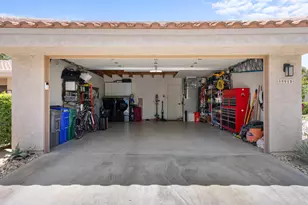 35918 Paseo Circulo E, Cathedral City, CA 92234 - Photo 40
