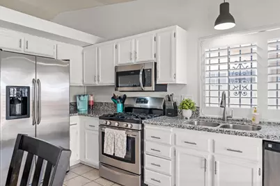 511 W Virginia Street, Rialto, CA 92376 - Photo 8