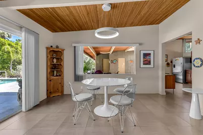 1285 N Via Paraiso, Palm Springs, CA 92262 - Photo 12