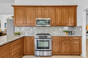402 Cypress Point Dr, Palm Desert, CA 92211 - Photo 10