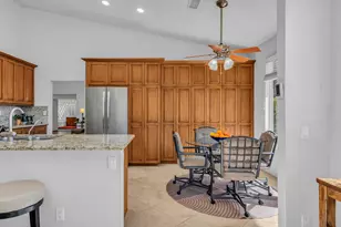 402 Cypress Point Dr, Palm Desert, CA 92211 - Photo 8