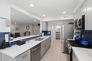 35560 Paseo Circulo E, Cathedral City, CA 92234 - Photo 16