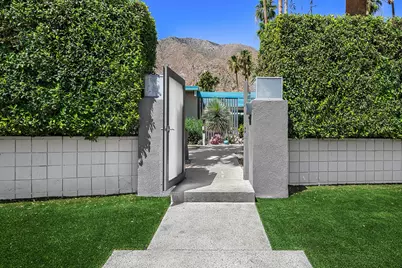 803 N Via Monte Vista, Palm Springs, CA 92262 - Photo 14