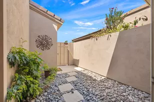 515 Desert Holly Dr, Palm Desert, CA 92211 - Photo 36