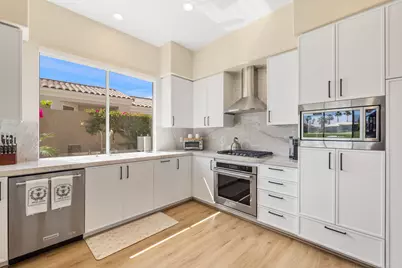 515 Desert Holly Drive, Palm Desert, CA 92211 - Photo 22