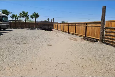 2872 Crystal Lake Avenue, Thermal, CA 92274 - Photo 34