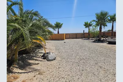 2872 Crystal Lake Avenue, Thermal, CA 92274 - Photo 34