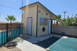 2872 Crystal Lake Ave, Thermal, CA 92274 - Photo 22