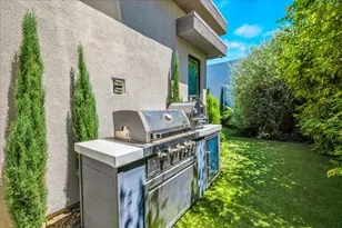 141 Blue Moon Dr, Palm Springs, CA 92262 - Photo 38