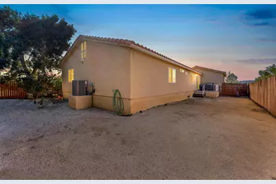16228 Avenue Merced, Desert Hot Springs, CA 92240 - Photo 26