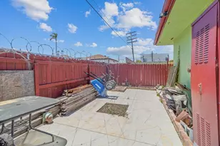 2930 W Florence Ave, Los Angeles, CA 90043 - Photo 26