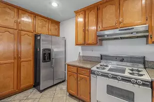2930 W Florence Ave, Los Angeles, CA 90043 - Photo 8