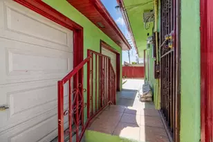 2930 W Florence Ave, Los Angeles, CA 90043 - Photo 28