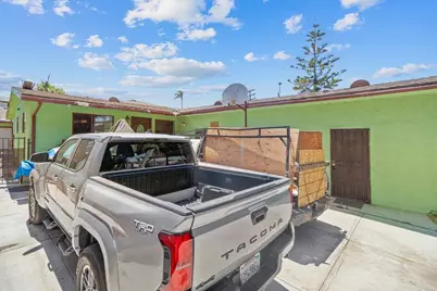 2930 W Florence Avenue, Los Angeles, CA 90043 - Photo 24