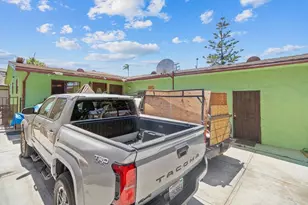 2930 W Florence Ave, Los Angeles, CA 90043 - Photo 24