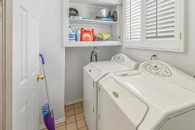 2930 W Florence Avenue, Los Angeles, CA 90043 - Photo 18