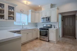66566 5th St, Desert Hot Springs, CA 92240 - Photo 2