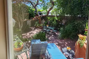 1160 S Beverwil Dr, Los Angeles, CA 90035 - Photo 22