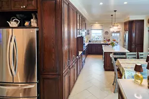 1160 S Beverwil Dr, Los Angeles, CA 90035 - Photo 6