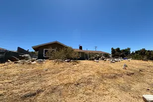 55519 Iona Ln, Yucca Valley, CA 92284 - Photo 2