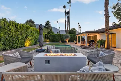 1055 E Louise Drive, Palm Springs, CA 92262 - Photo 46