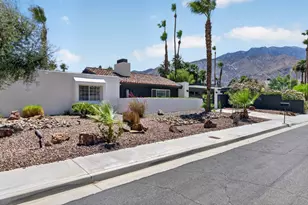 1055 E Louise Dr, Palm Springs, CA 92262 - Photo 4