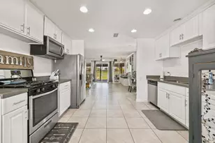 77570 California Dr, Palm Desert, CA 92211 - Photo 8