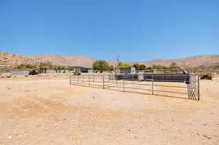 10860 Juniper Ave, Morongo Valley, CA 92256 - Photo 16