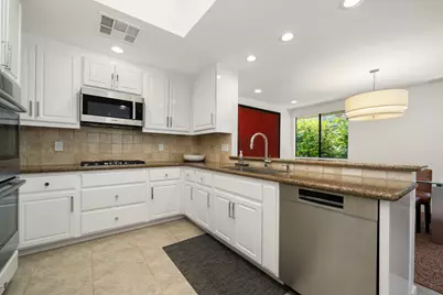 7 Dartmouth Drive, Rancho Mirage, CA 92270 - Photo 2