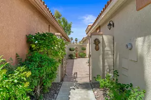 76770 Minaret Way, Palm Desert, CA 92211 - Photo 2