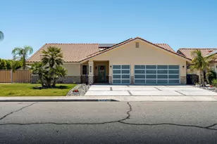 67727 Diane Ln, Cathedral City, CA 92234 - Photo 2