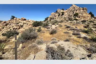 5990 Acoma Trail, Yucca Valley, CA 92284 - Photo 10