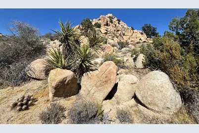 5990 Acoma Trail, Yucca Valley, CA 92284 - Photo 24