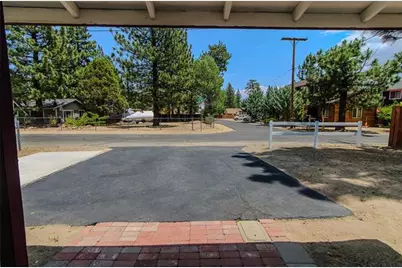 1084 Hugo Lane, Big Bear City, CA 92314 - Photo 30