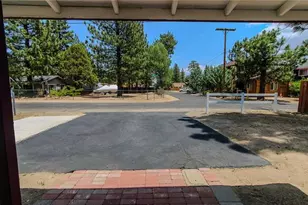 1084 Hugo Ln, Big Bear City, CA 92314 - Photo 30