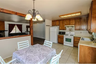 1084 Hugo Lane, Big Bear City, CA 92314 - Photo 10
