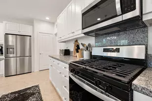 51805 Pinnacle Vis Dr, Indio, CA 92201 - Photo 12