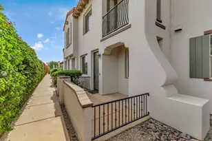 402 Calle Traditions, Palm Springs, CA 92262 - Photo 2