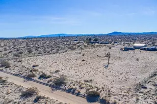 2467 Sand Dr, Landers, CA 92285 - Photo 38