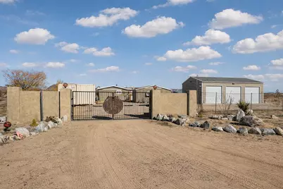 2467 Sand Drive, Landers, CA 92285 - Photo 36