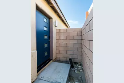 12463 Sylvanus Drive, Desert Hot Springs, CA 92240 - Photo 6