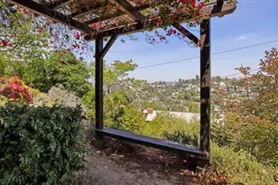 3756 Clayton Ave W, Los Angeles, CA 90027 - Photo 36