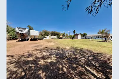 325 E Chanslor Way, Blythe, CA 92225 - Photo 38