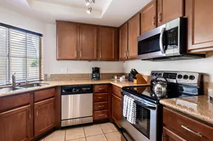 43710 Avenida Alicante, Palm Desert, CA 92211 - Photo 12
