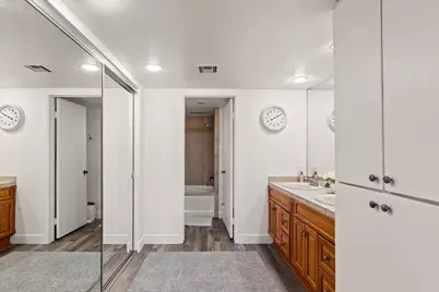 2700 E Mesquite Avenue #D17, Palm Springs, CA 92264 - Photo 12