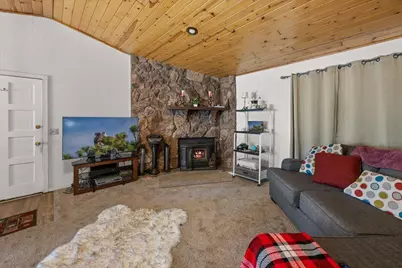 396 Riverside Avenue, Sugarloaf, CA 92386 - Photo 6