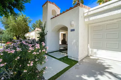49240 Avenue Vista Bonita, La Quinta, CA 92253 - Photo 4
